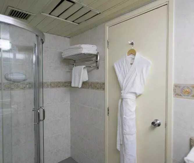 هتل Muscat Holiday