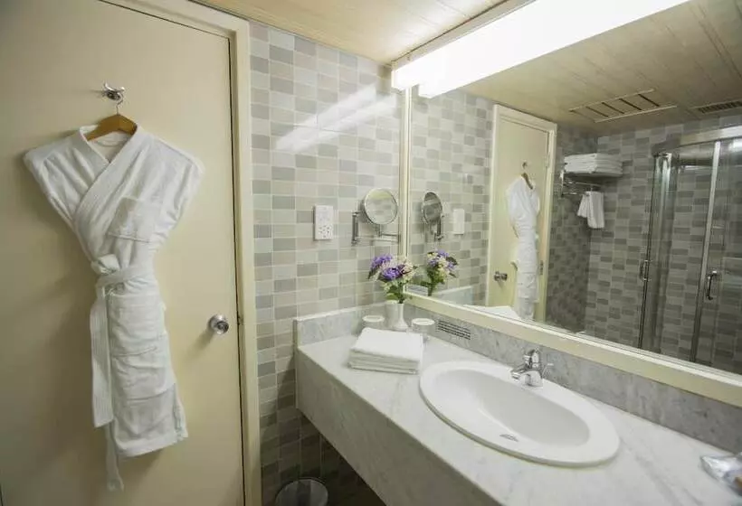 هتل Muscat Holiday