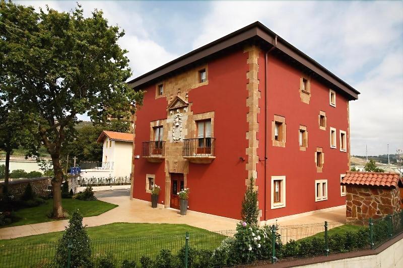 فندق Palacio Munatones