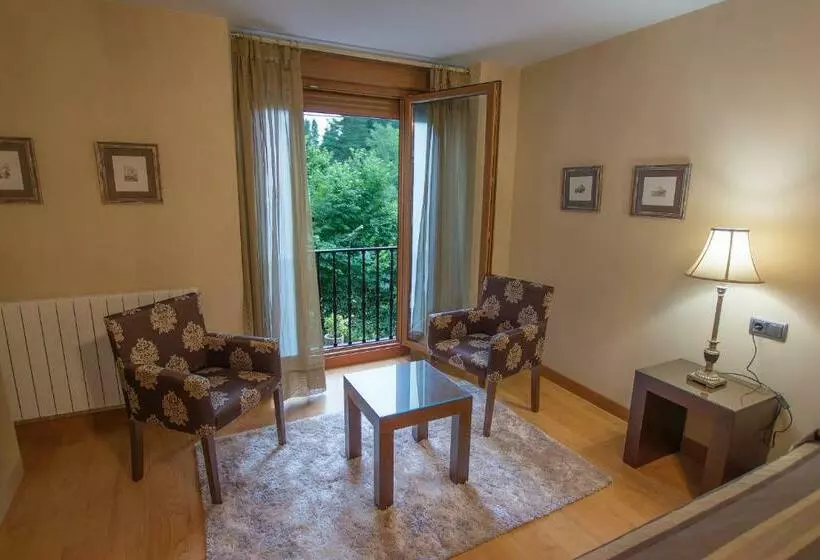 田舎風ホテル Posada Laura