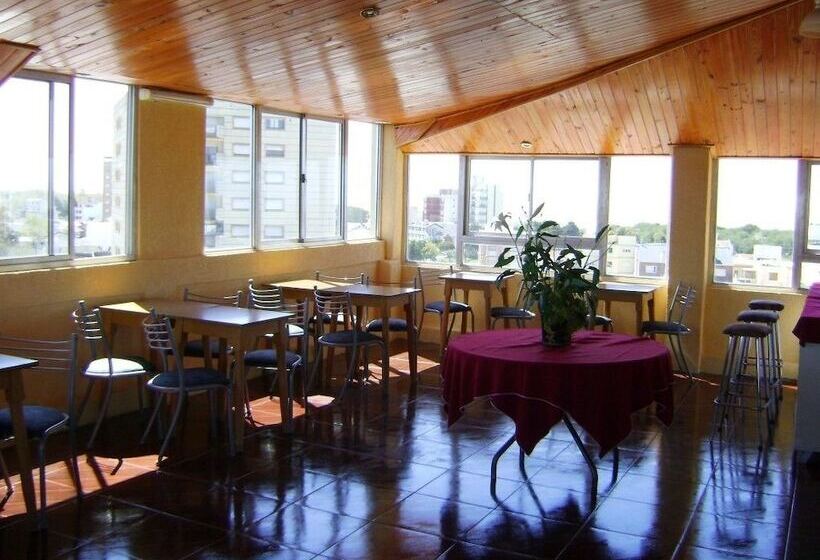 فندق San Remo World