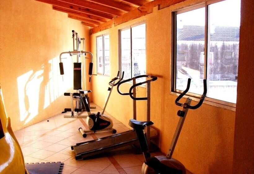 فندق San Remo World