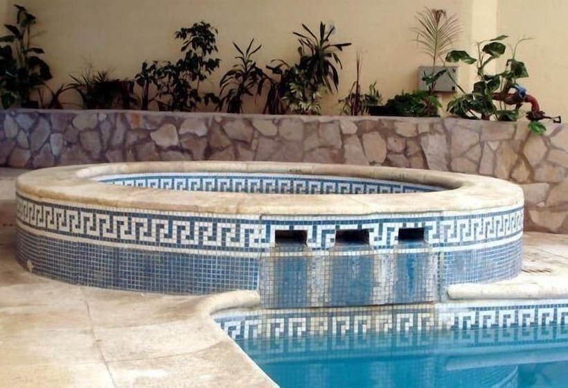 فندق San Remo World