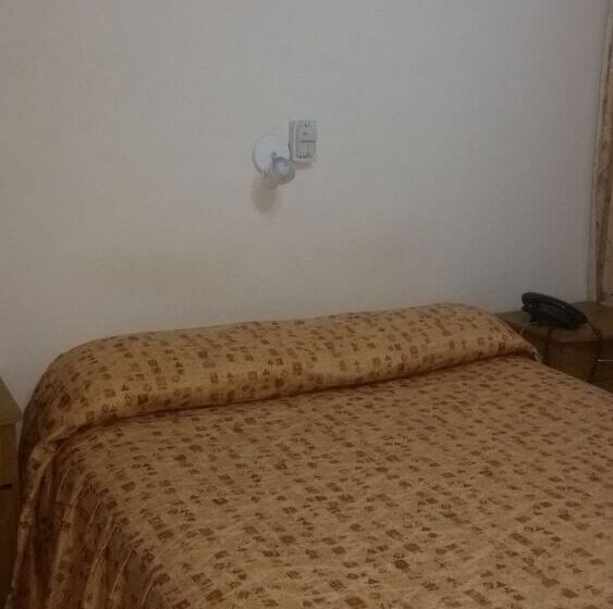 فندق San Remo World