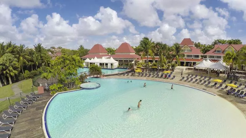 هتل Village Pierre & Vacances Sainte Anne