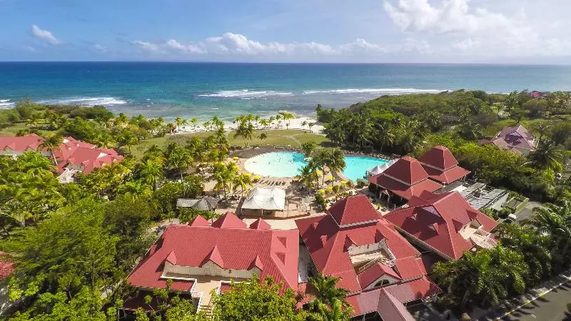 هتل Village Pierre & Vacances Sainte Anne