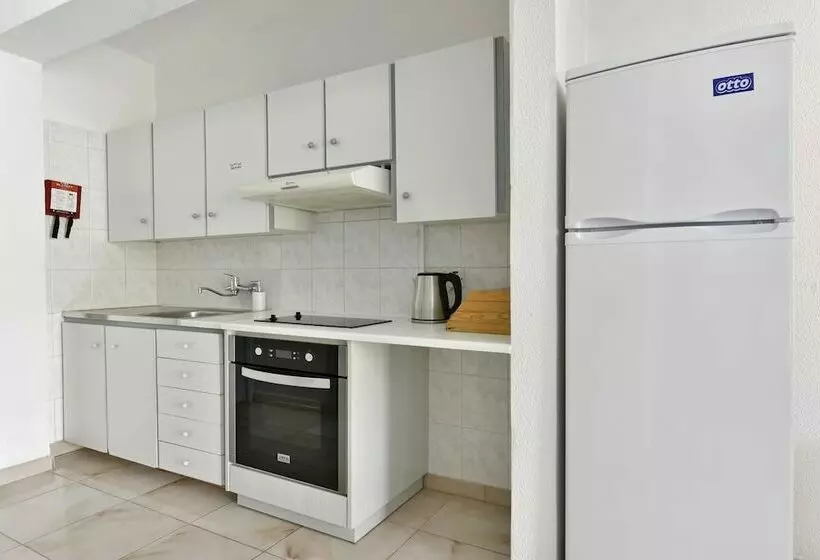 Napa Prince Hotel Apts