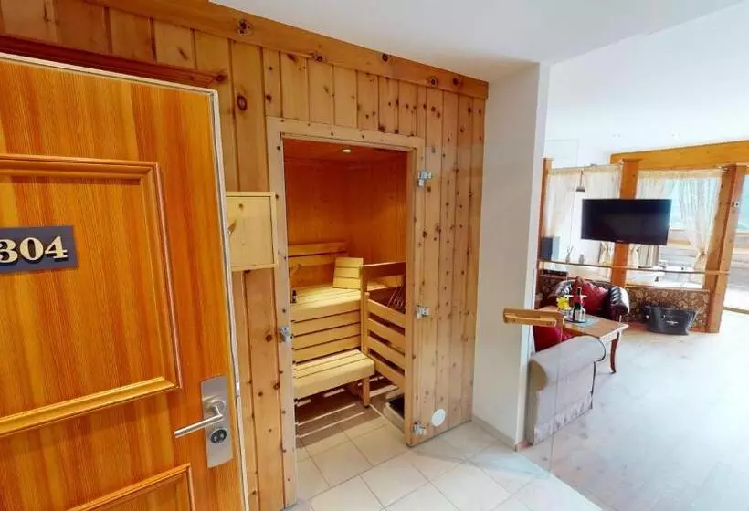 Wellness Aparthotel Panorama Alpin Ferienwohnungen Jerzens Im Pitztal