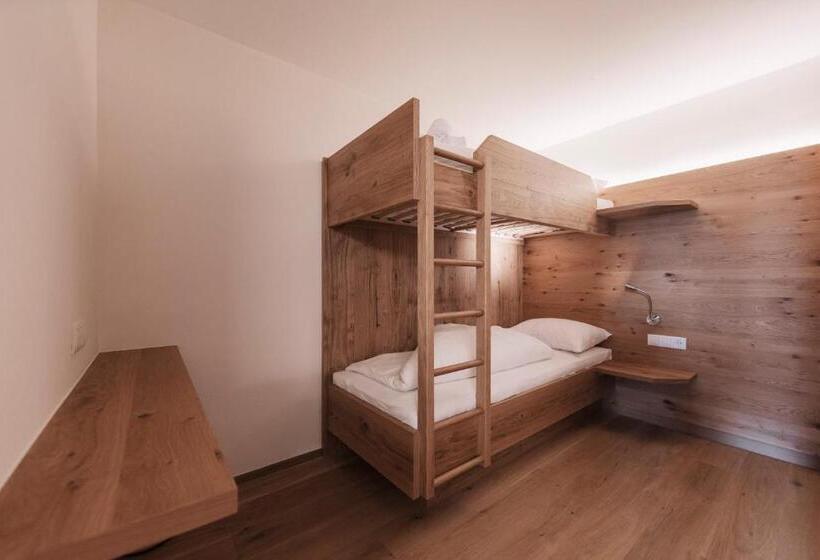 Wellness Aparthotel Panorama Alpin Ferienwohnungen Jerzens Im Pitztal