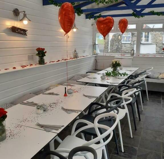 Bed and Breakfast The Balnoon Inn With Rooms