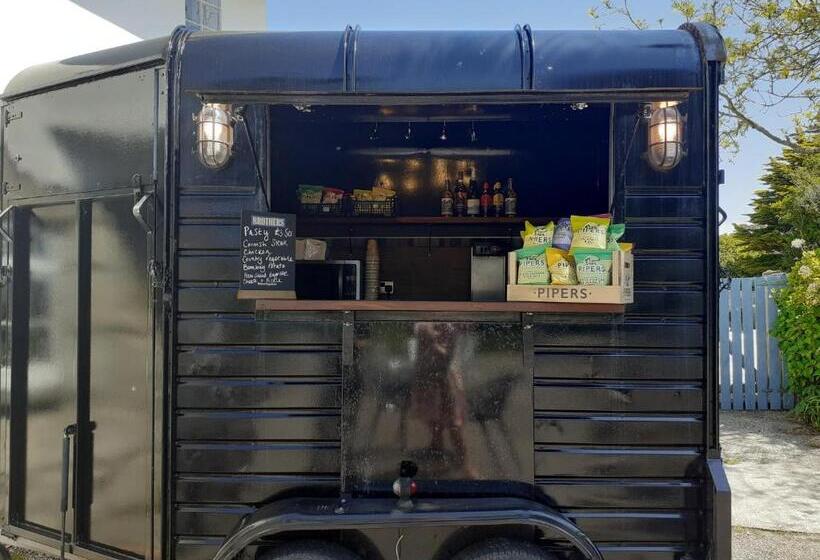 Bed and Breakfast The Balnoon Inn With Rooms