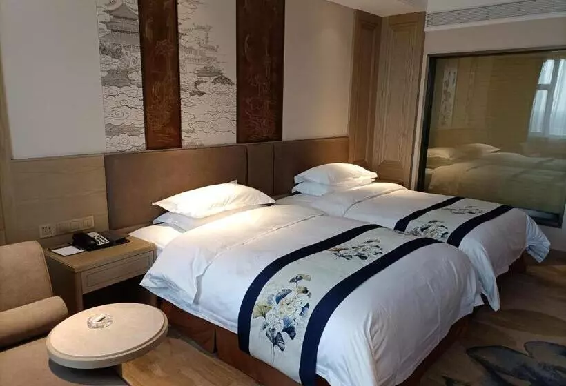 Hotelli Baoying Jinling