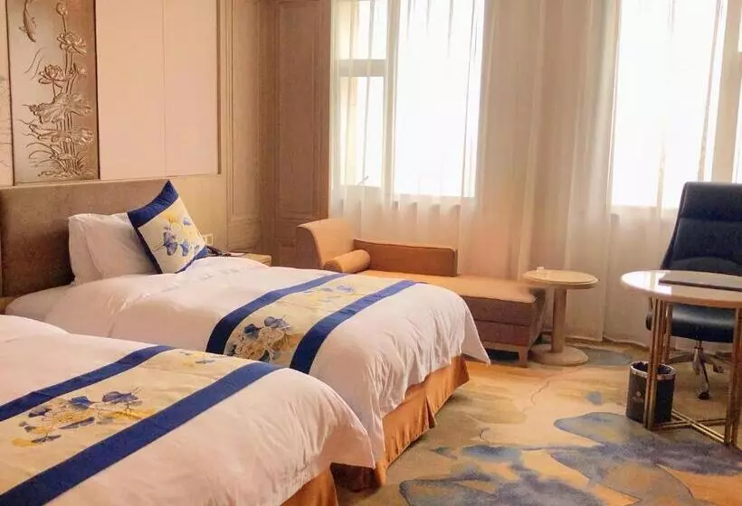 Hotelli Baoying Jinling