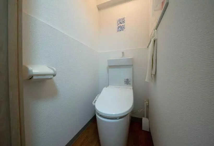 Kapselihotelli Taro S Hostel Minami Koshigaya