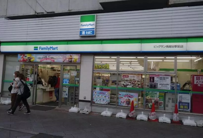 Kapselihotelli Taro S Hostel Minami Koshigaya