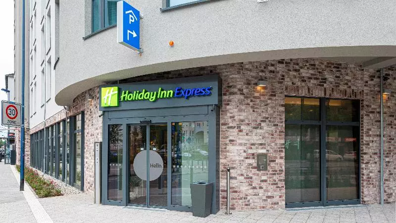 Hotelli Holiday Inn Express   Offenbach, An Ihg