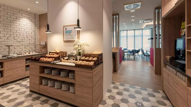 Hotelli Holiday Inn Express   Offenbach, An Ihg