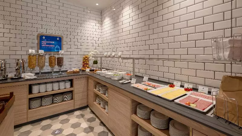 Hotelli Holiday Inn Express   Offenbach, An Ihg