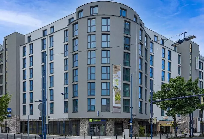 Hotelli Holiday Inn Express   Offenbach, An Ihg