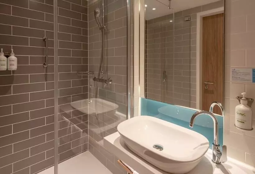 Hotelli Holiday Inn Express   Offenbach, An Ihg