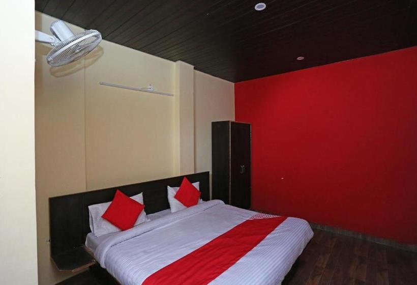 Hotel Oyo 29109 Mussoorie Hikes