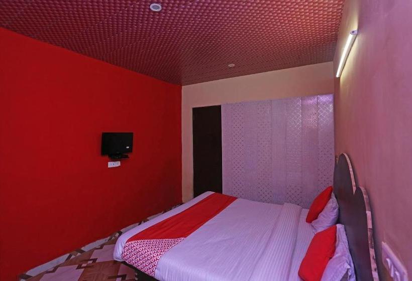 Hotel Oyo 29109 Mussoorie Hikes