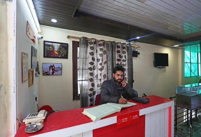 Hotel Oyo 29109 Mussoorie Hikes