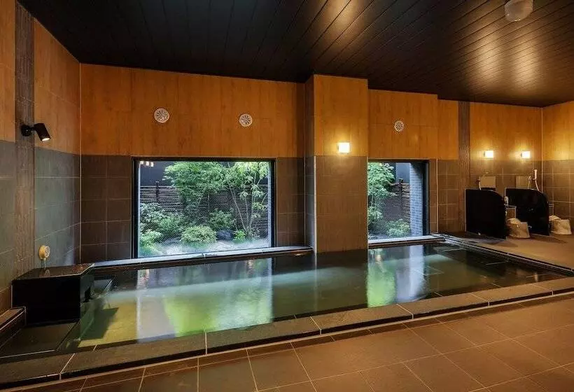 Hotelli Route Inn Shinano Omachi Ekimae