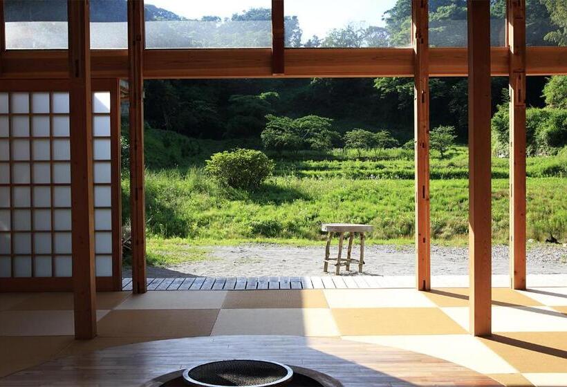 펜션 ささやかな宿富津