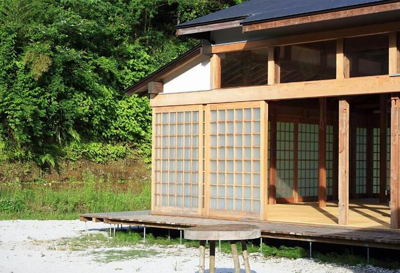 펜션 ささやかな宿富津