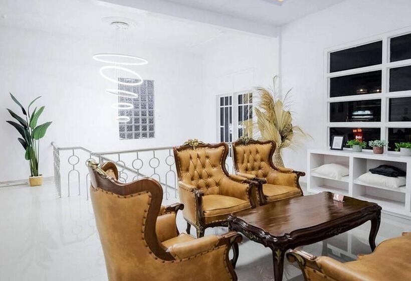 Pensjonat Reddoorz Plus Syariah Near Museum Lampung