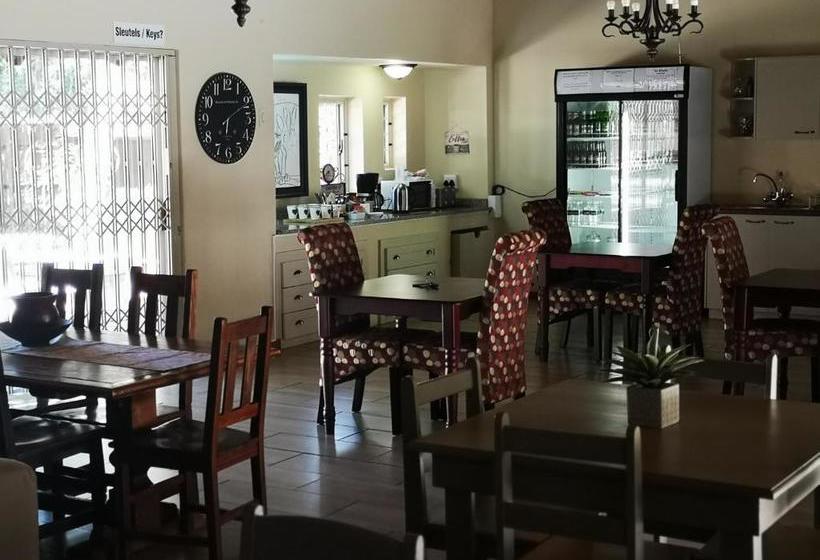 بنسيون Stay@sparks Guesthouse