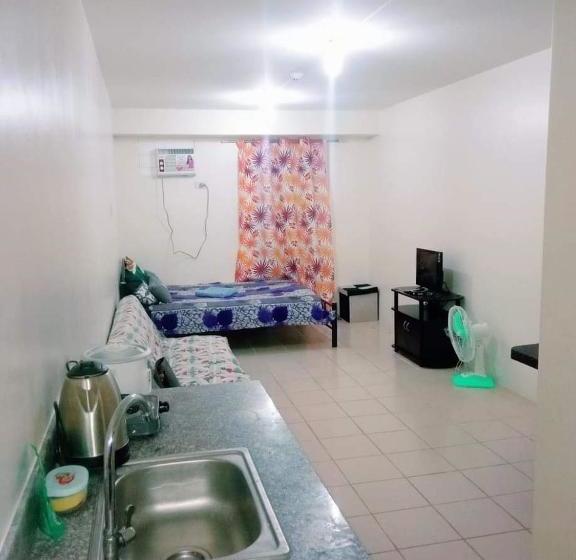 Urban Deca Tondo Manila By Gracey S Place Unit 3