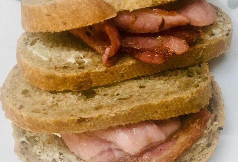 Bed and Breakfast Burnside Lodge