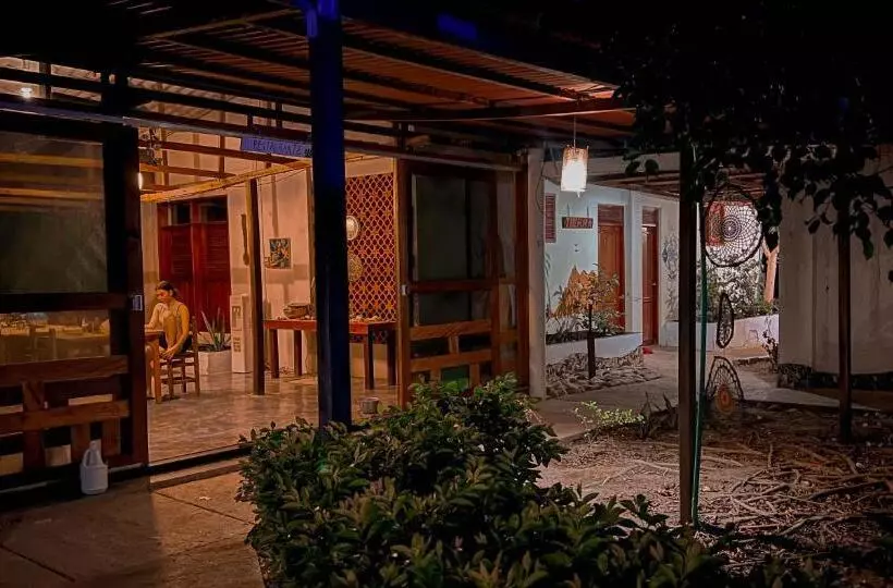 ホテル Coccoloba Beach Hostel