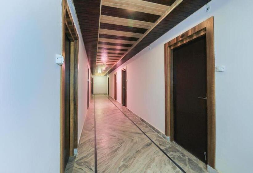 בית מלון כפרי Mehraz Residency