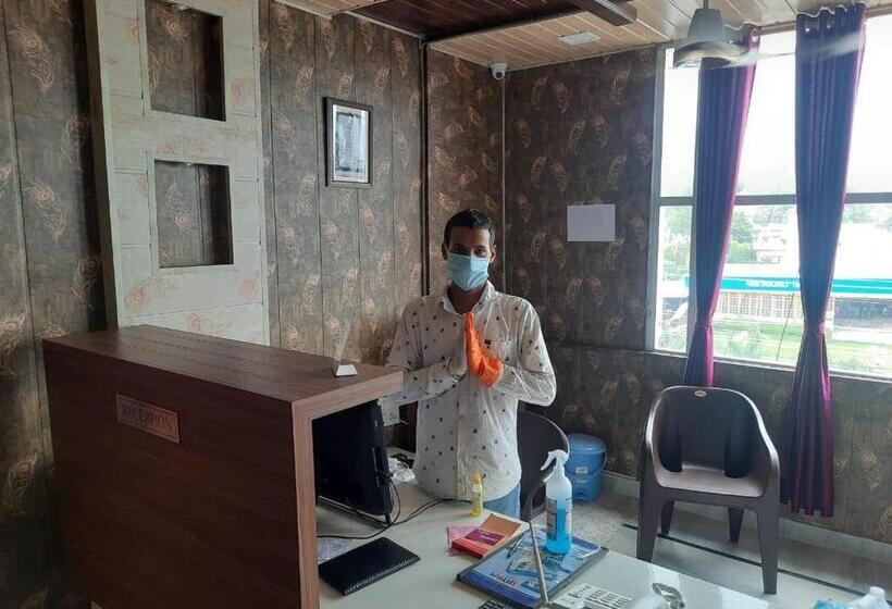 בית מלון כפרי Mehraz Residency