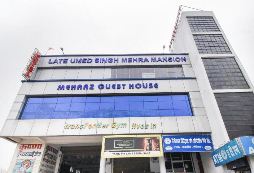 בית מלון כפרי Mehraz Residency