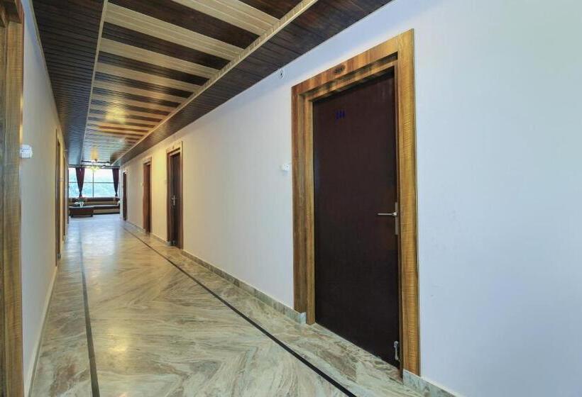 בית מלון כפרי Mehraz Residency