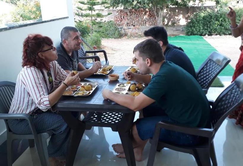 Hotel Divine Palace Pushkar