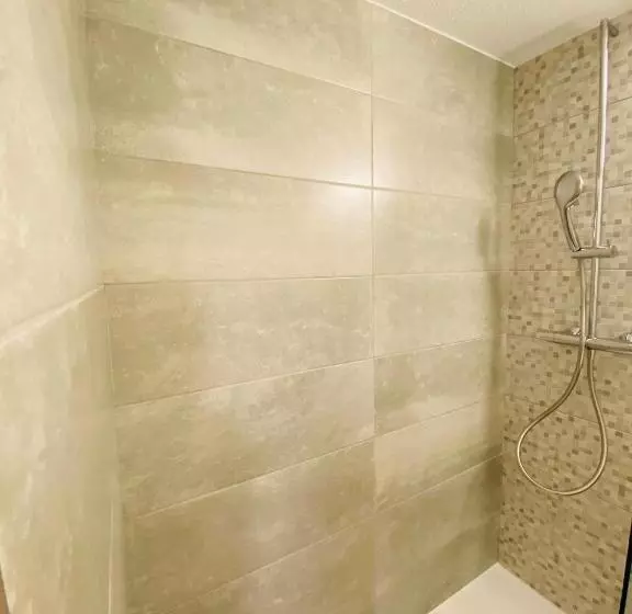 Hotelli Kyriad Direct Chalon Sur Saone Nord