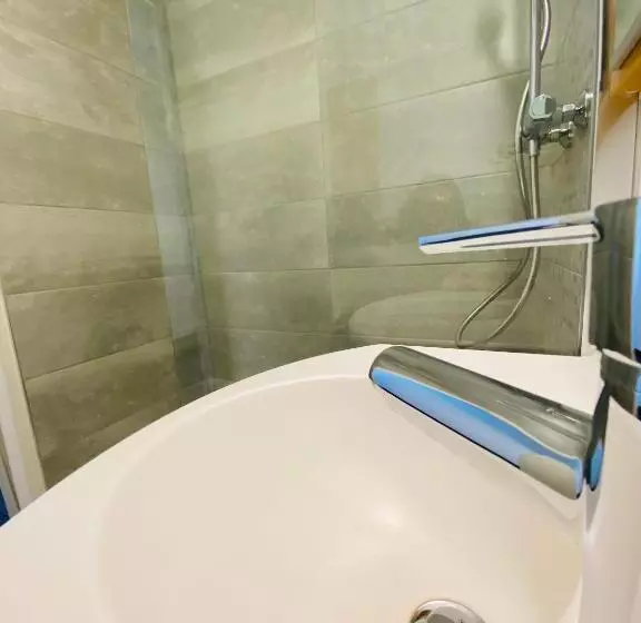 Hotelli Kyriad Direct Chalon Sur Saone Nord