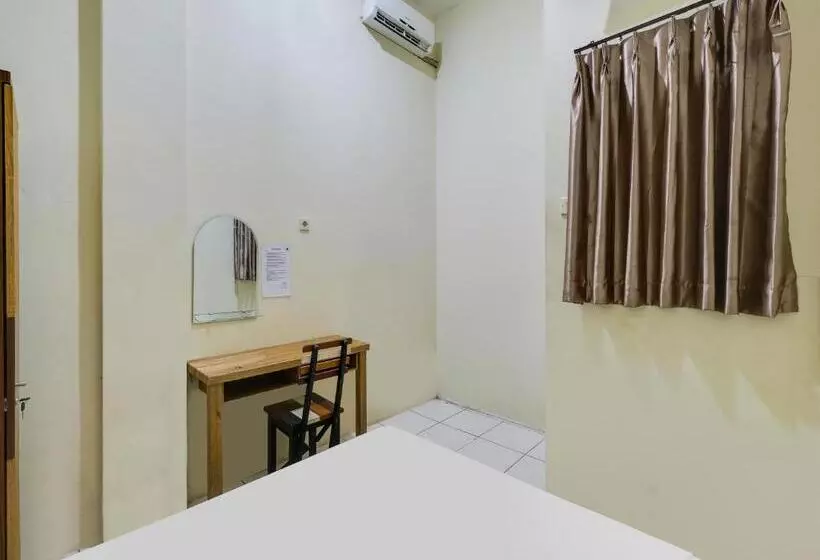 ホテル Spot On 2451 Camel Residence
