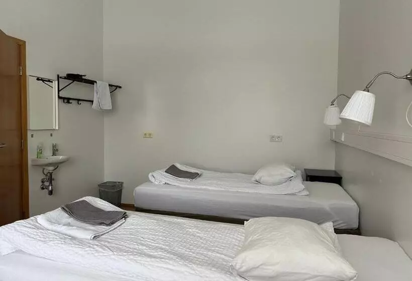 Kanslarinn Hostel