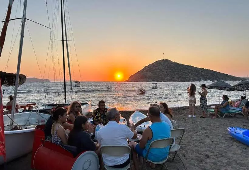 Paradise Gümüşlük