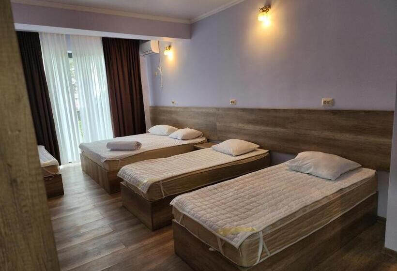 پانسیون Black Sea House Georgia