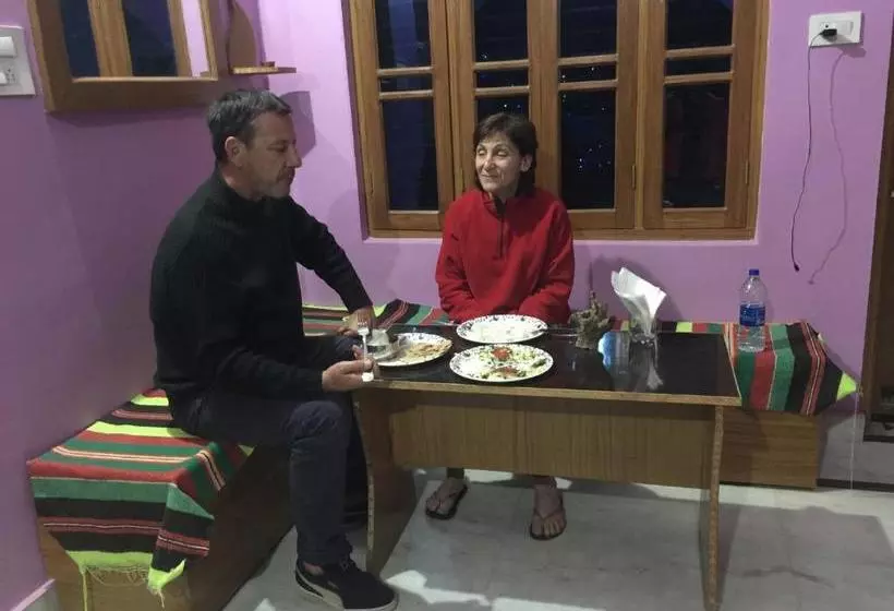 ペンション Chéri Home Stay