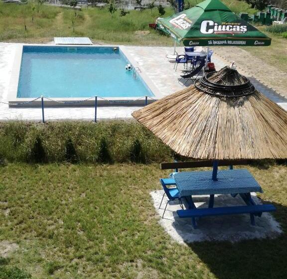 ペンション Gorgova Inn