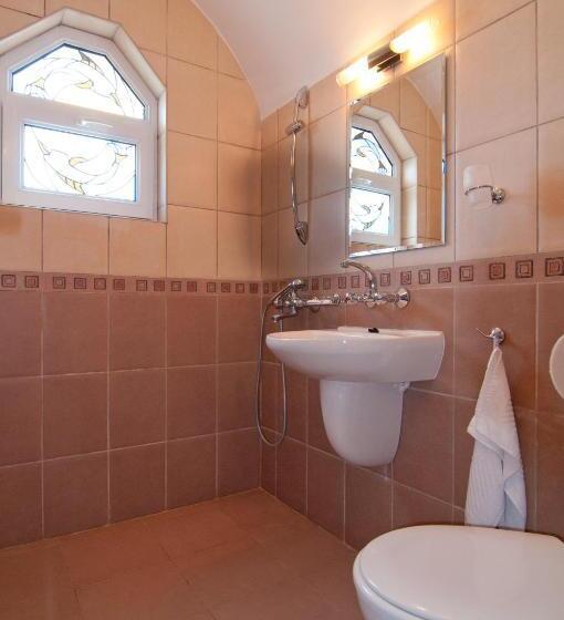 ペンション Guest House Hiora