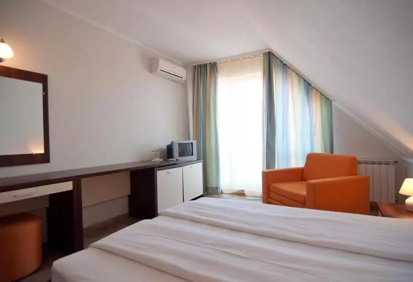 ペンション Guest House Hiora